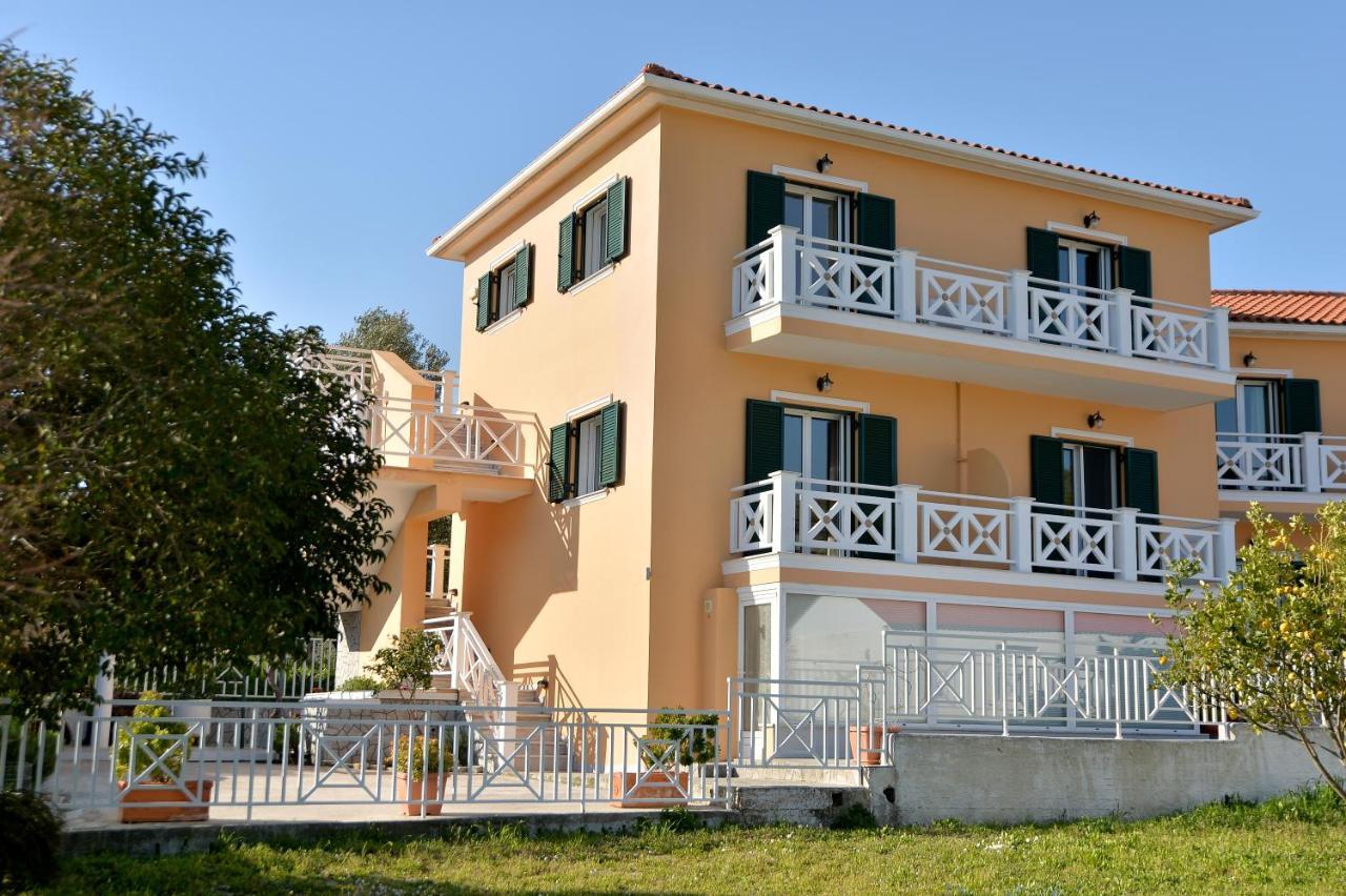 Villa Reverenza Lixoúri Eksteriør bilde